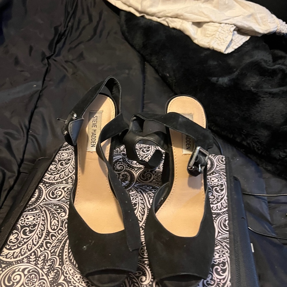 Black square heel shoes